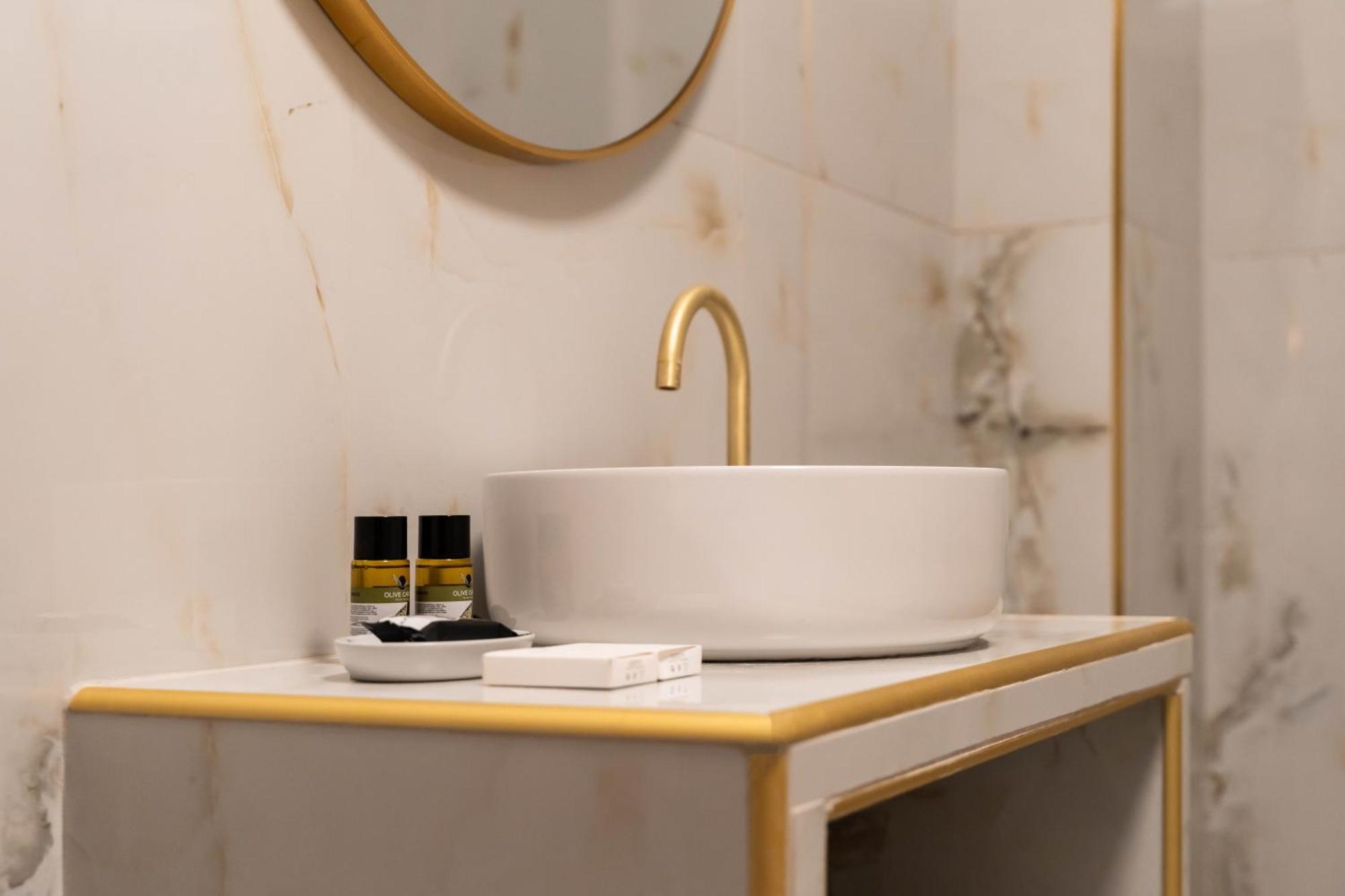 Rovertou Galli 3-5 By Athens Concept Residences Exteriör bild